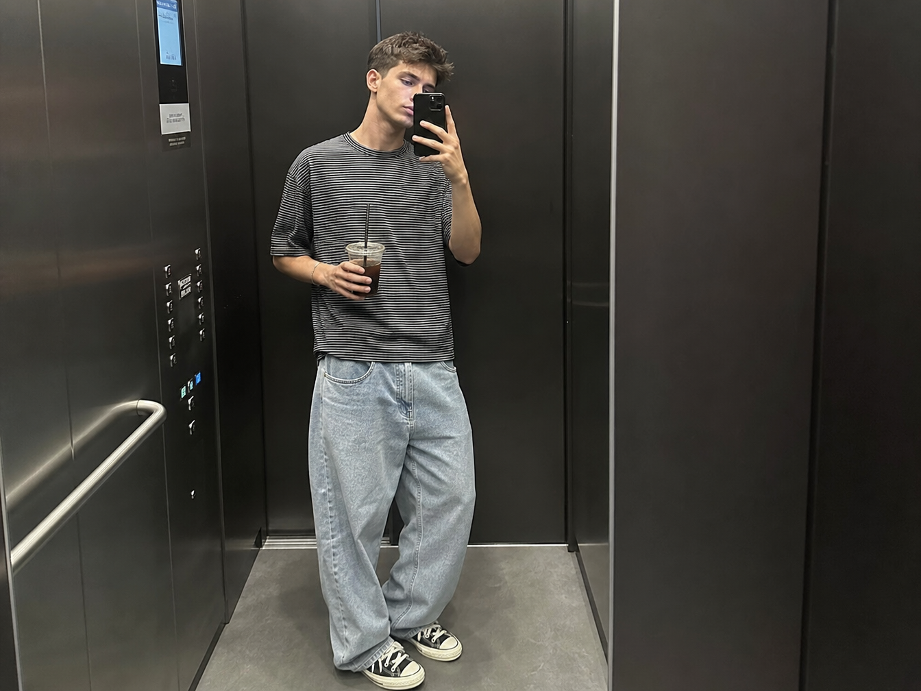 zoe23