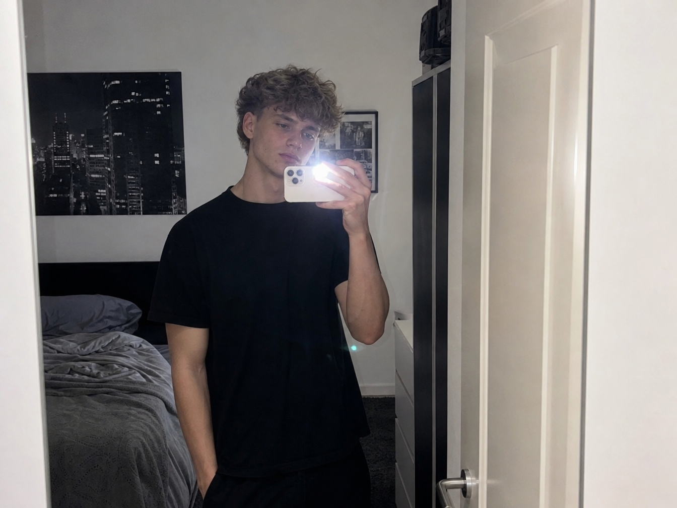 zy